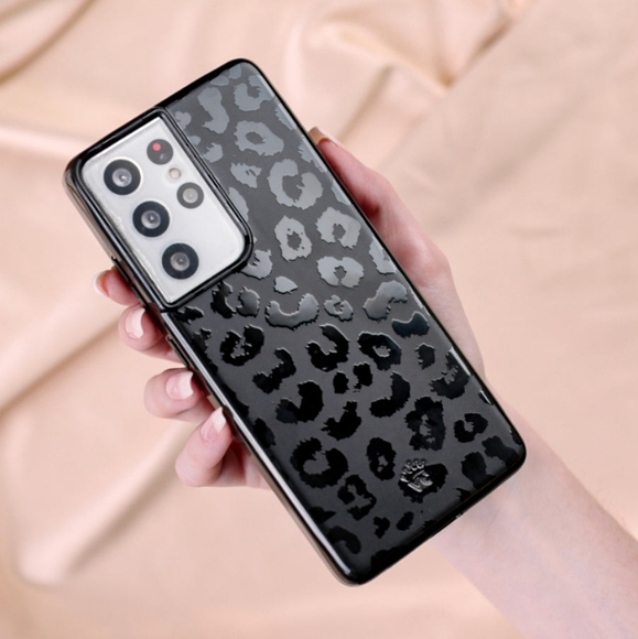 Black Leopard Samsung Galaxy S21 Case (used) - Picture 2 of 11